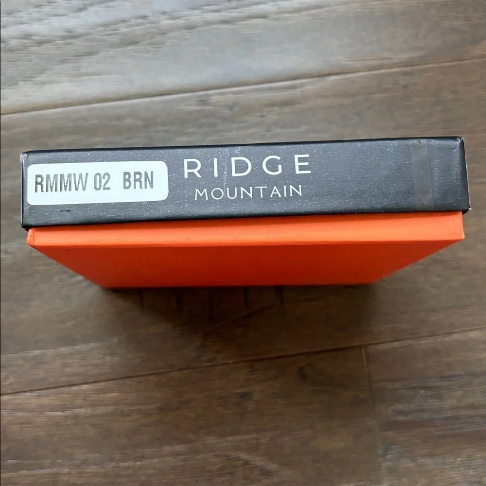 Ridge Mountain Genuine Leather bi-fold wallet,6 card,2 bill,1 ID & 2 other slots